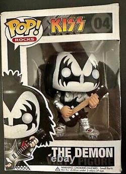 Kiss Funko Pop Rocks! The Demon GENE SIMMONS Vinyl Figurine Number 04 Original